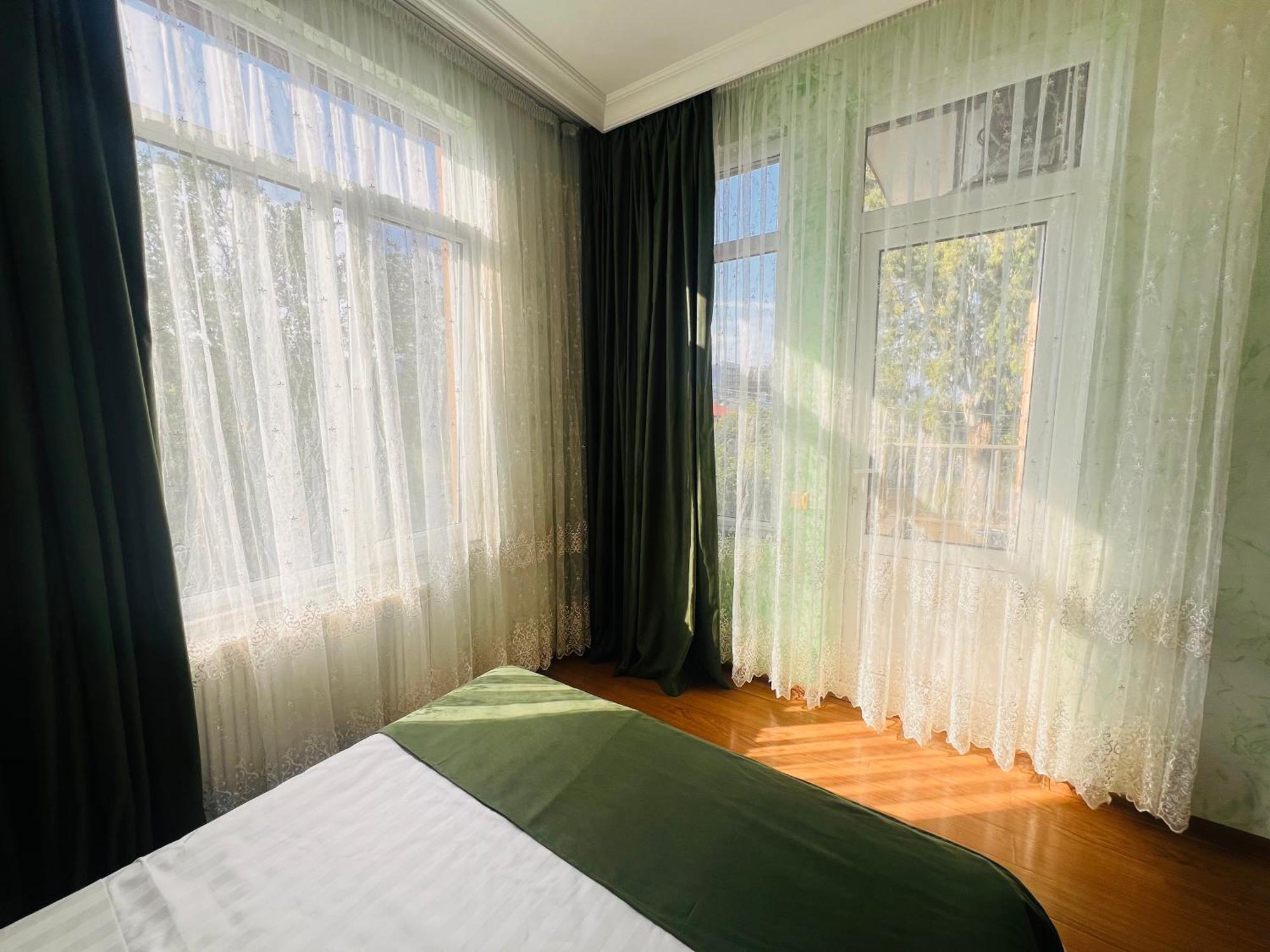 Apartments Nita Batumi Zewnętrze zdjęcie